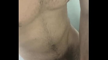 Garoto magro e com ou grande