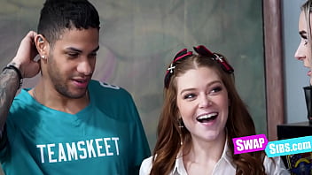 Stepsiblings swap in class