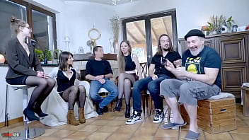 On a tous des problèmes on a donc décidé de se retrouver lors de cette séance de thérapie de groupe la psychologue