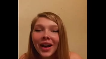 Cute pawg having fun showign her tits and vibing