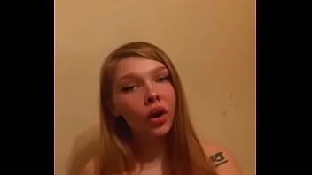 Cute pawg having fun showign her tits and vibing