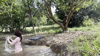 Albina faz sexo no matou no pelo com estranho que batia punheta pra ela