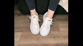 ️#feet #feetworld #fetisch girl creator #pinksocks #socksfetisch #soles #sweat