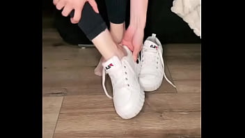 ️#feet #feetworld #fetisch girl creator #pinksocks #socksfetisch #soles #sweat