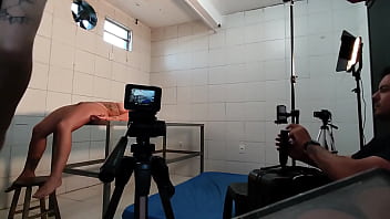 Gravação na enfermaria desativada de um hospital