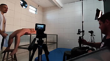 Gravação na enfermaria desativada de um hospital