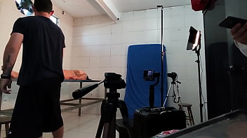 Gravação na enfermaria desativada de um hospital