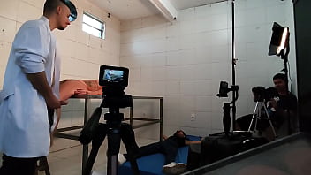 Gravação na enfermaria desativada de um hospital