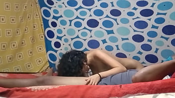 Soy una mujer muy caliente espero disfruten el video