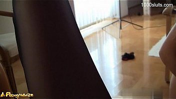 Young amateur deepthroat cumshot