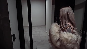 Fucked a stranger hard after a date at the theater and cummed on her face