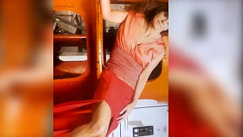 Tribute sur une milf de la radio du quebec