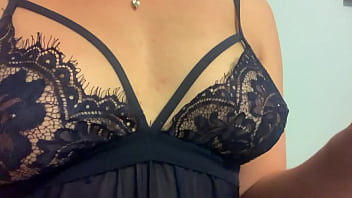 Un peu de folie ce mardi matin petit striptease sur l’espace fans