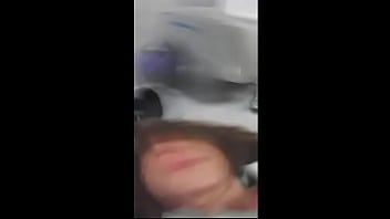 Настоящие друзья трахают мою жену в жопу