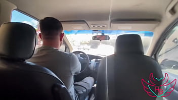 Kel abate me mamou enquanto o corno do marido dela dirigia