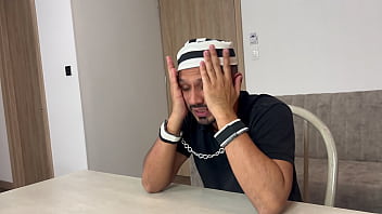 El prisionero me debe follar duro con su gran verga parte 1 melanilatina
