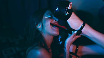 Every toe is a world for you to explore with your tongue