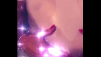 Nous vous proposons de nouvelles vidéos chaudes sur demande où elle me