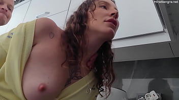 She doesn't mind sucking her stepfather and spreading her thighs