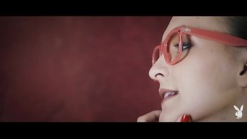 Stunning domina satisfied by her nasty bitches