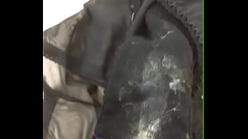 Je suis choque beaucoup de sperme