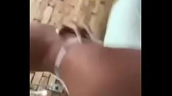 Tati zaqui gostosa pelada no banheiro