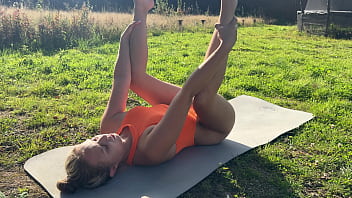 My stepbrother get so huge boner when he see my yoga