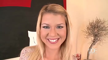 Probing her cunny cavern