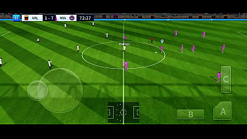 Aquí jugando de forma muy sexual