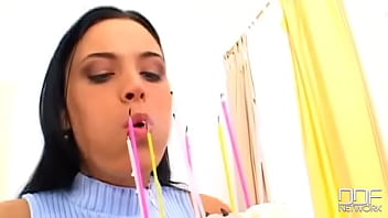 Kinky babe sucking cock