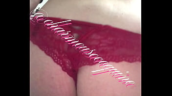 Tu toi aussi tu veux ma petite culotte viens me voir en dm