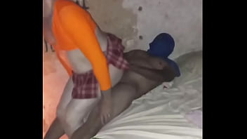 Sentando no casado dotado