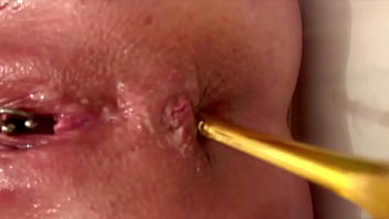 Anal masturbate by gold high heels and fingering asshole and juice pussy and ride asshole on heels