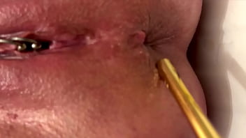 Anal masturbate by gold high heels and fingering asshole and juice pussy and ride asshole on heels