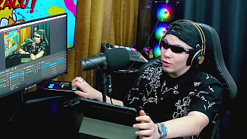 A ninfeta viamms avalia o mastro do ruan e deu uma boa nota será que ela gostou da rola dele pápum no barraco