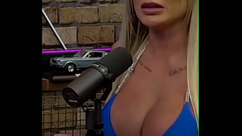 Podcast cleavage