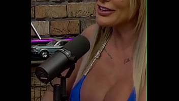 Podcast cleavage