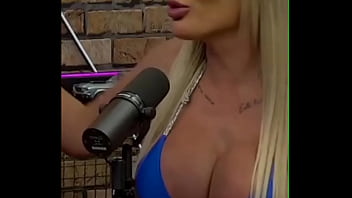 Podcast cleavage