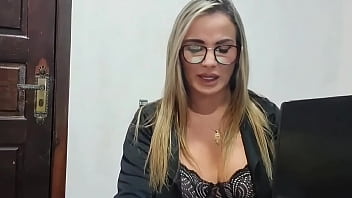 Eu só queria arrumar um emprego mas arrumei uma peguete