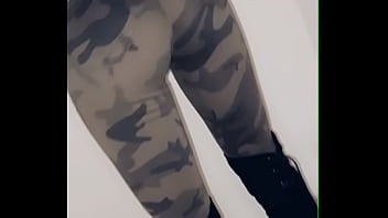 Rejoins moi pour voir ce qu’il se cache en dessous