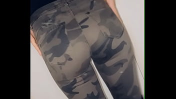 Rejoins moi pour voir ce qu’il se cache en dessous