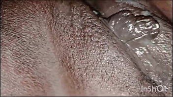 Guy licks his gf’s wet pussy before fucking her hard