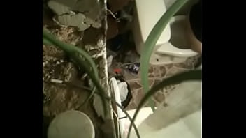 Mi prima en el baño mamon el video