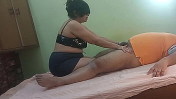 Indian bhabhi xxx pussy and ass suck and fuck with electrician in hindi clear audio full sex video