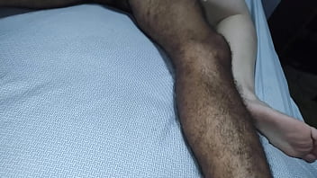 Fodendo a cadela submissa até ela gozar na boca do amante