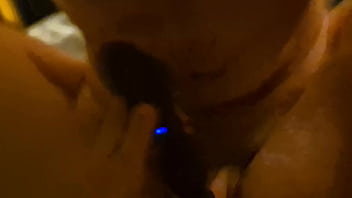 Masturbating gf quicky homemade handheld cam