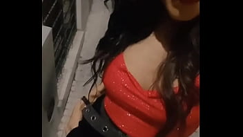 M puse linda para salir a enamorar hoy estoy dando otra vuelta al sol