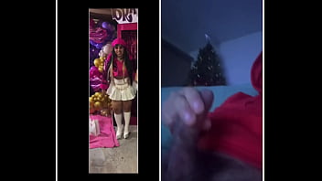 Amiga venezolana hermosa me la deja dura siempre que la veo en el barrio