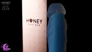 Watch my 18yo ass bounce on this pretty dildo