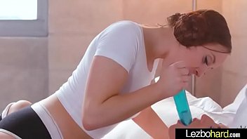 Hot lesbos girls aubrey rose & jessie lynne make love on camera mov 03